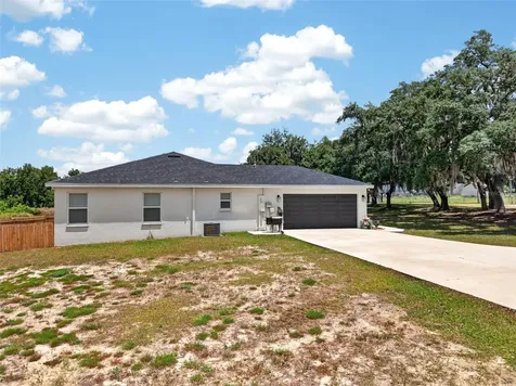 692 Howard Road Auburndale FL 33823