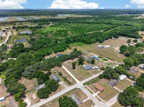 692 Howard Road Auburndale FL 33823