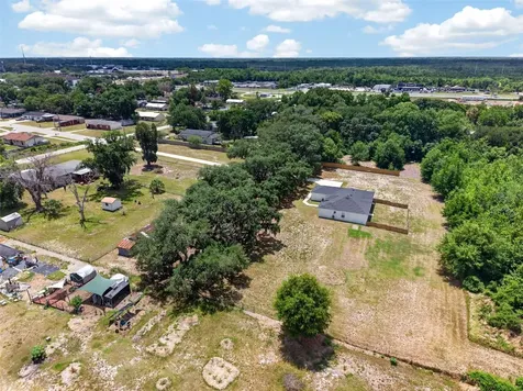 692 Howard Road Auburndale FL 33823