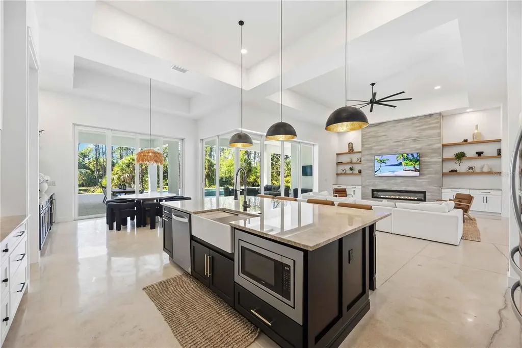 143 Creek Drive SE Port Charlotte FL 33952