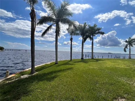 143 Creek Drive SE Port Charlotte FL 33952