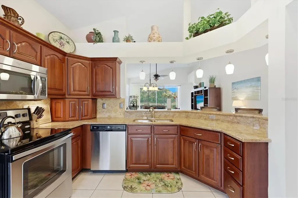 7119 Kensington Court University Park FL 34201
