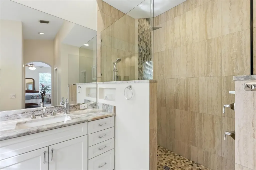 7119 Kensington Court University Park FL 34201