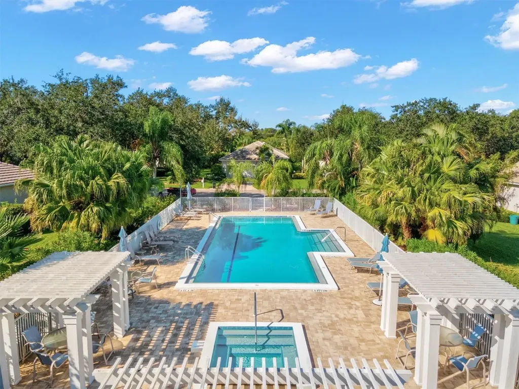 7119 Kensington Court University Park FL 34201