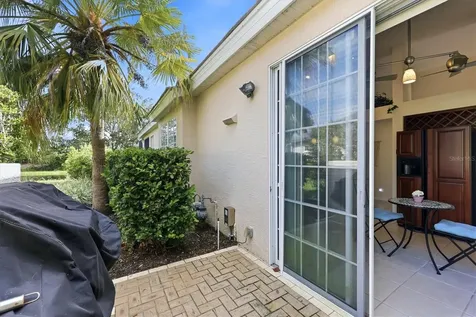 7119 Kensington Court University Park FL 34201