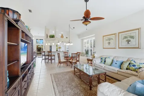 7119 Kensington Court University Park FL 34201