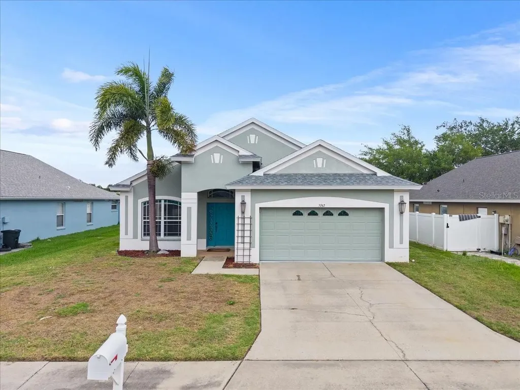 5742 48th Street Circle E Bradenton FL 34203