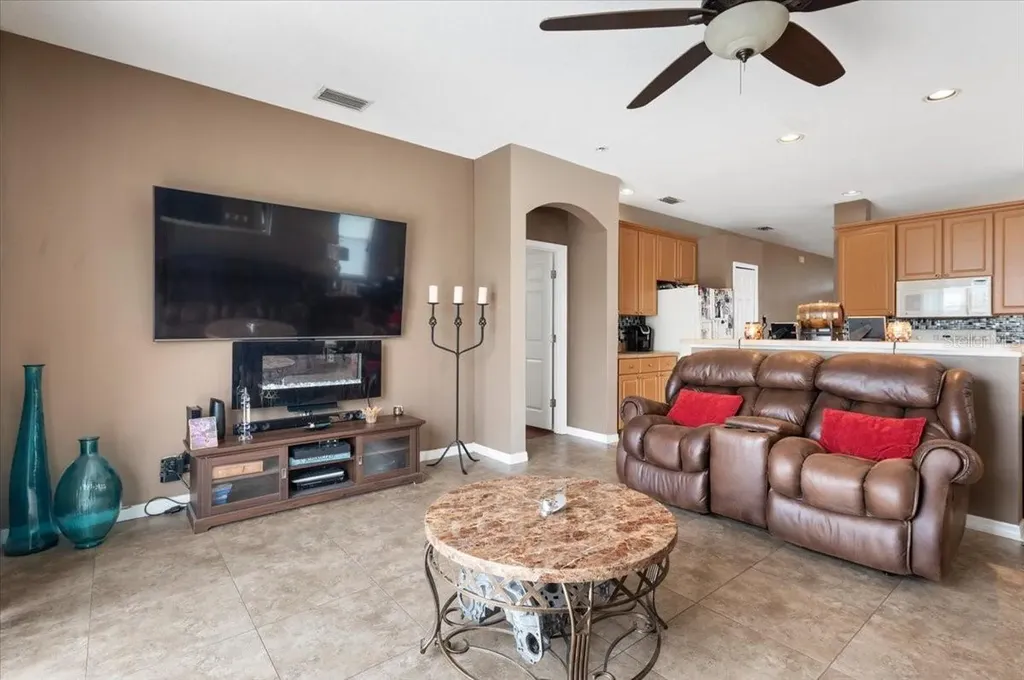 5742 48th Street Circle E Bradenton FL 34203