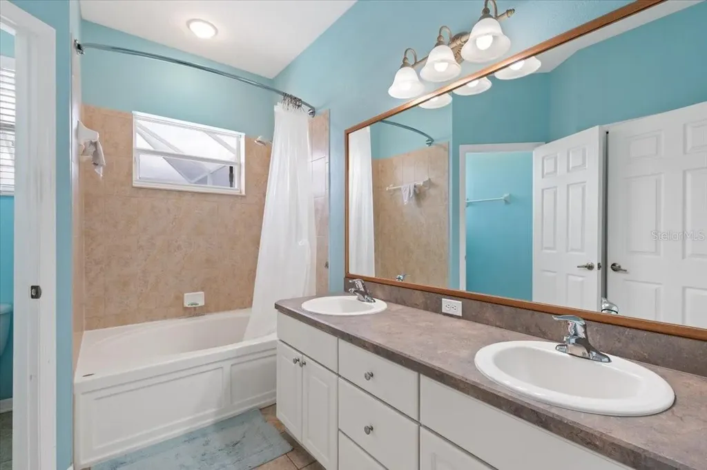5742 48th Street Circle E Bradenton FL 34203