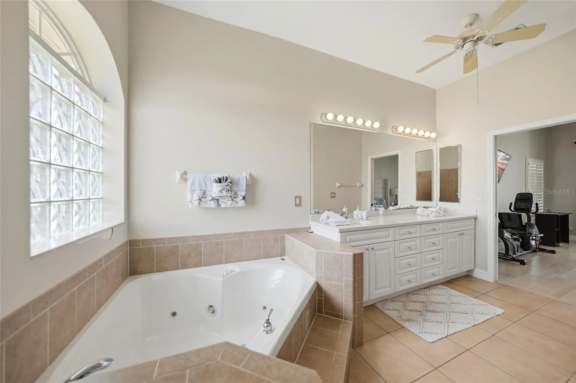 1511 NW 29th Place Cape Coral FL 33993