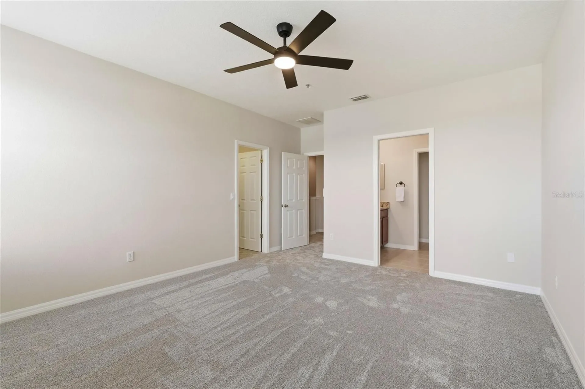 1386 Grantham Drive Sarasota FL 34234