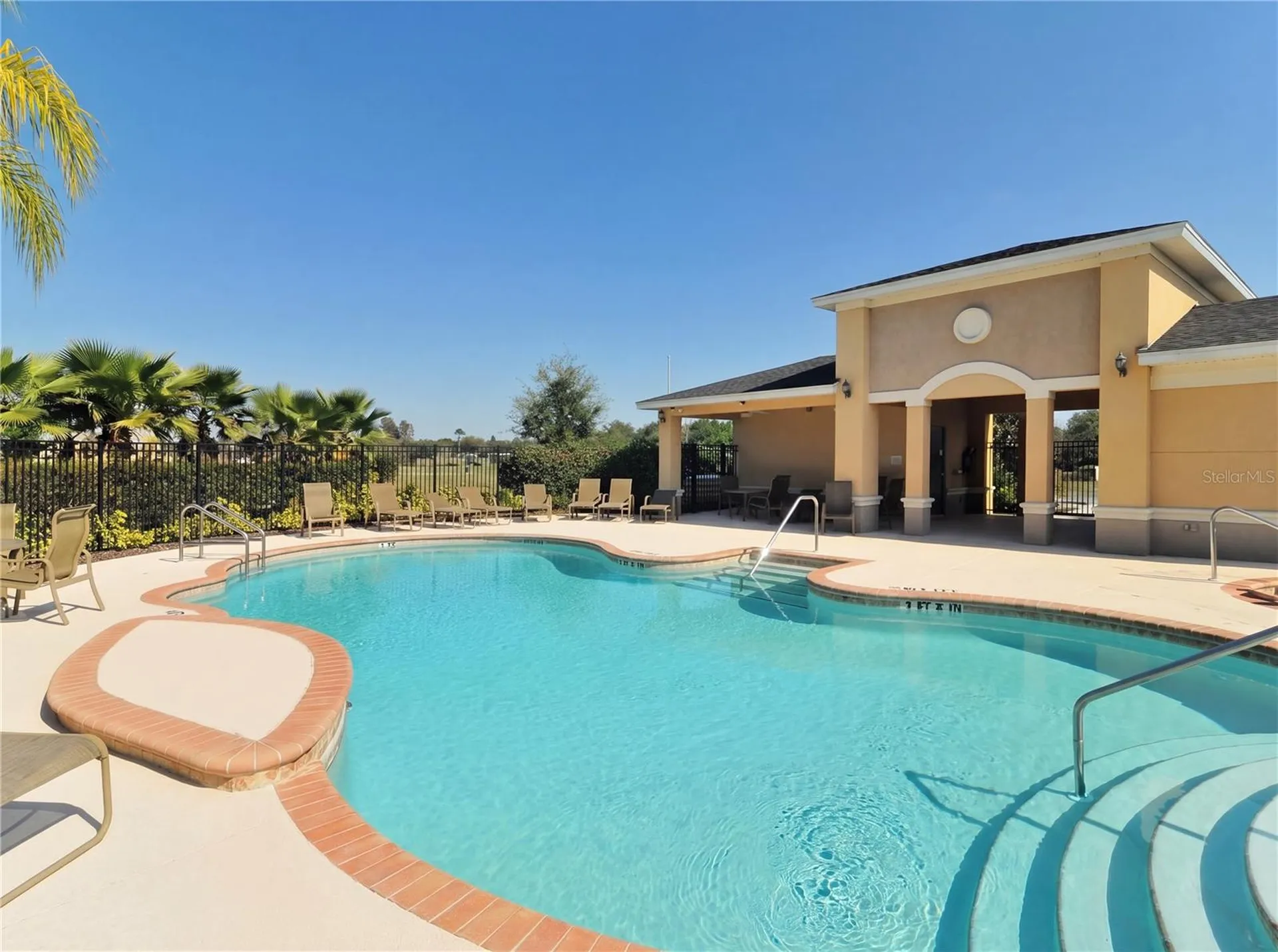1386 Grantham Drive Sarasota FL 34234