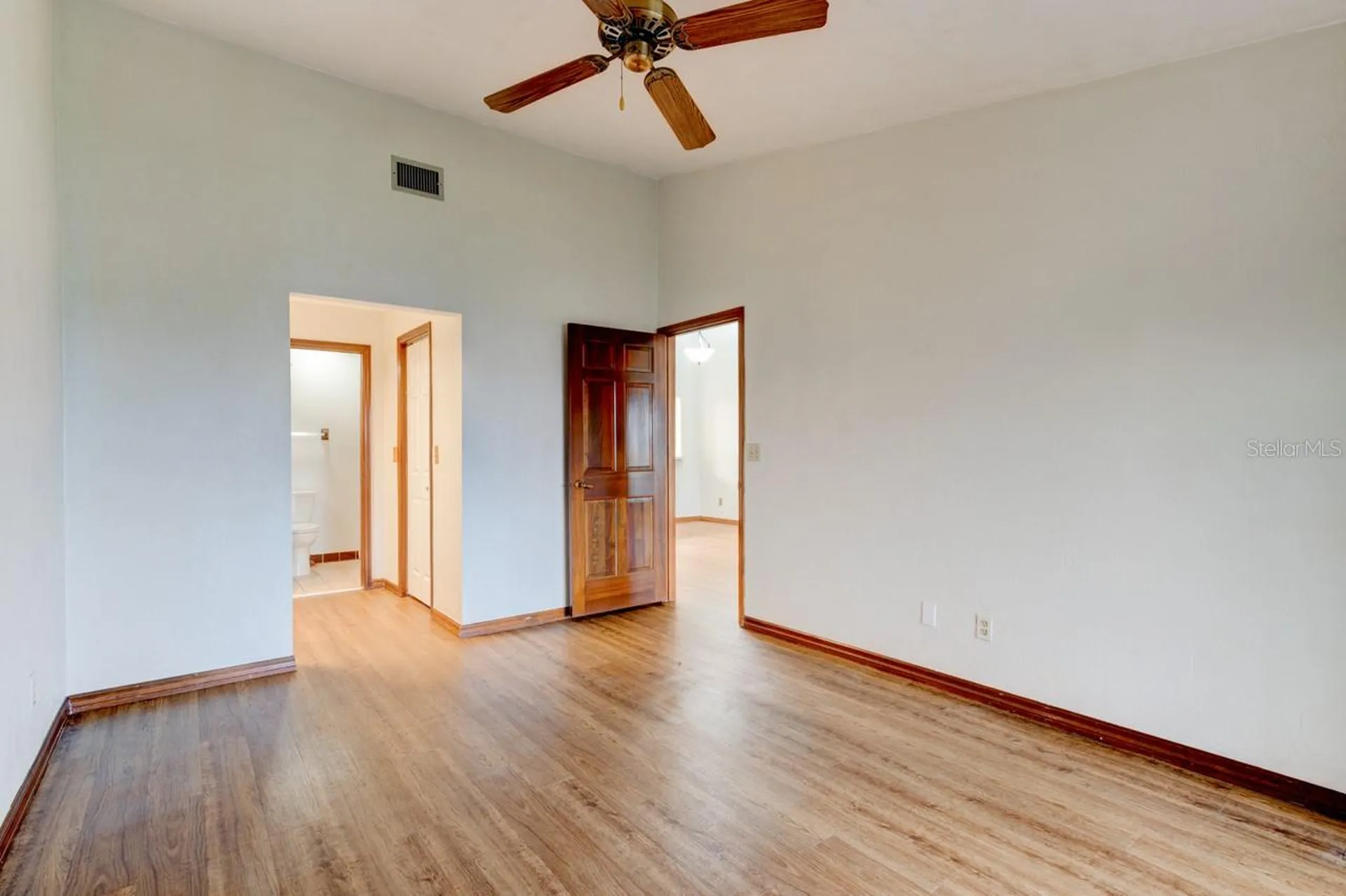 1262 Charter Oaks Circle Daytona Beach FL 32117