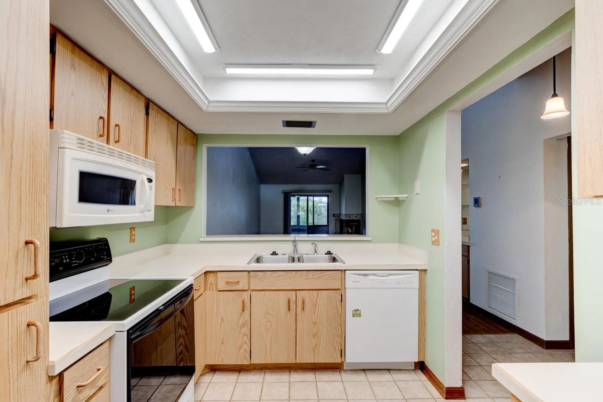1262 Charter Oaks Circle Daytona Beach FL 32117