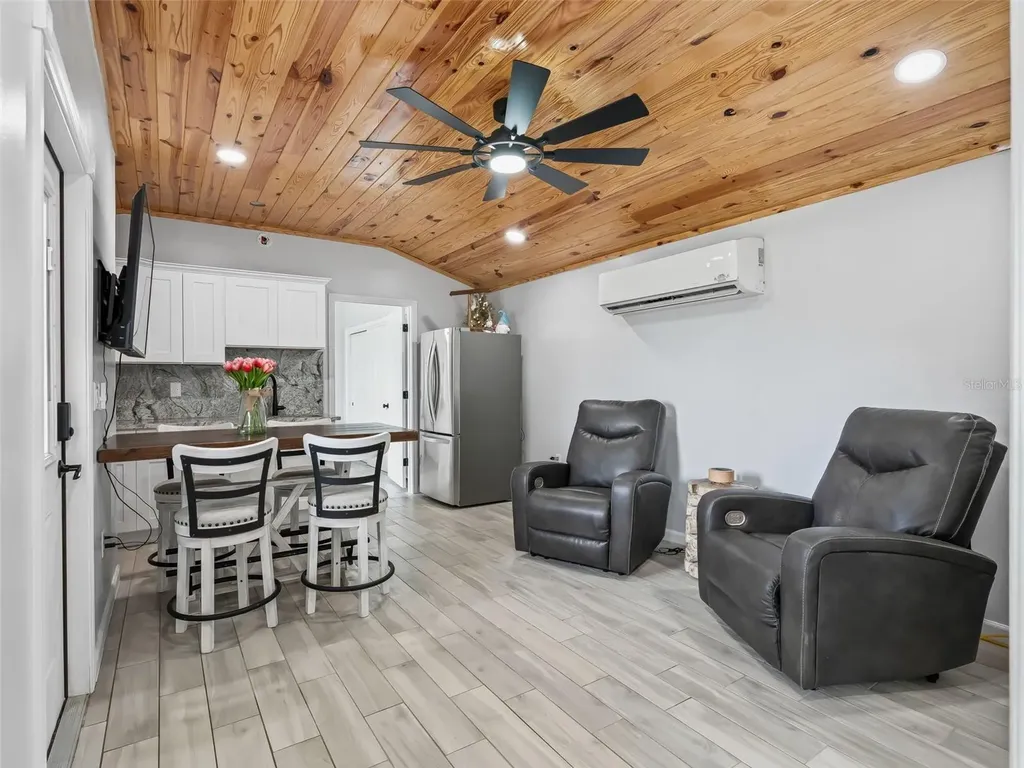 1285 NW 102nd Boulevard Wildwood FL 34785