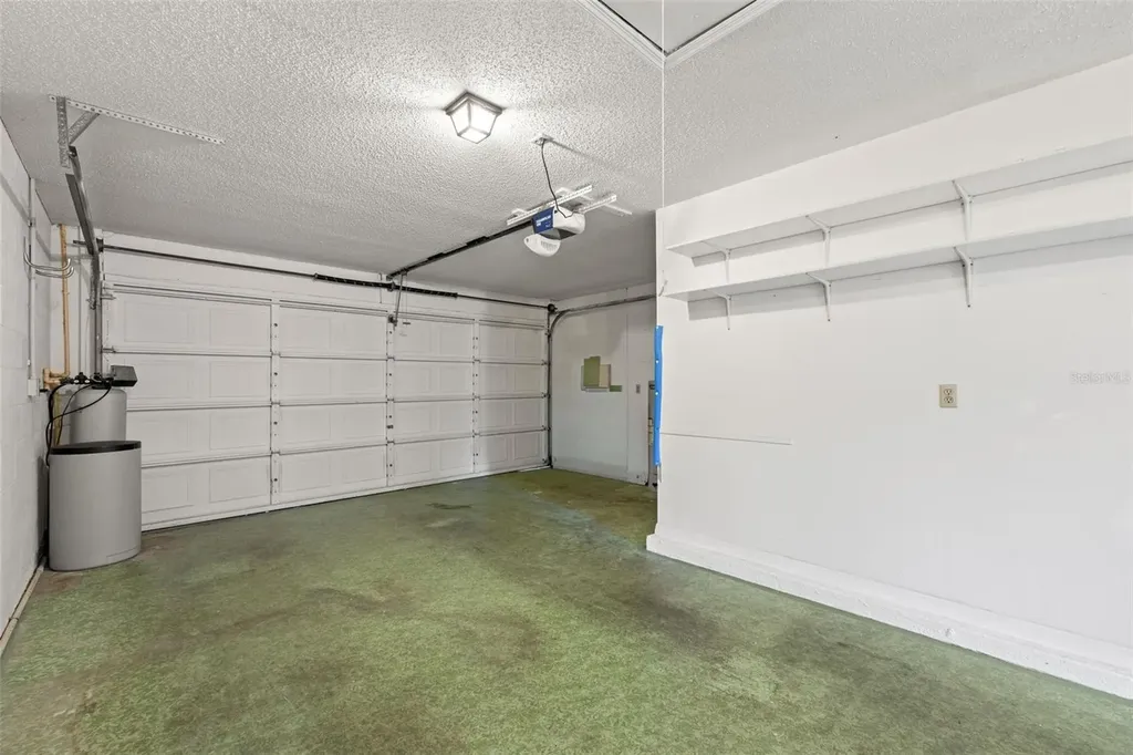 2115 N Halcyon Drive Sun City Center FL 33573