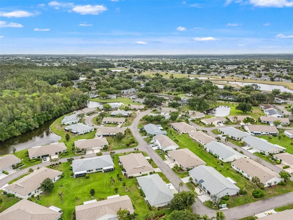 2115 N Halcyon Drive Sun City Center FL 33573