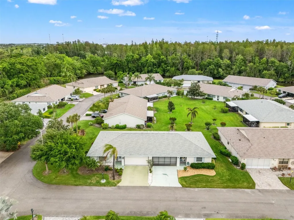 2115 N Halcyon Drive Sun City Center FL 33573