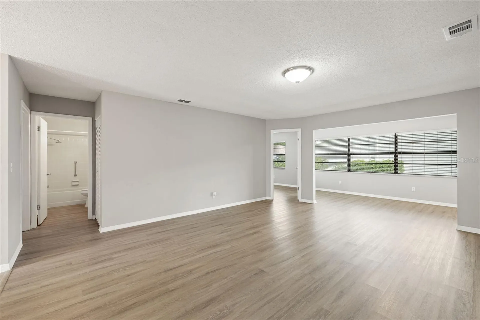 2115 N Halcyon Drive Sun City Center FL 33573