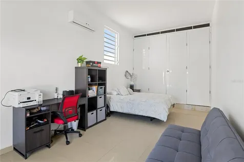 1 Calle Isamar Isabela PR 00662
