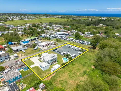1 Calle Isamar Isabela PR 00662