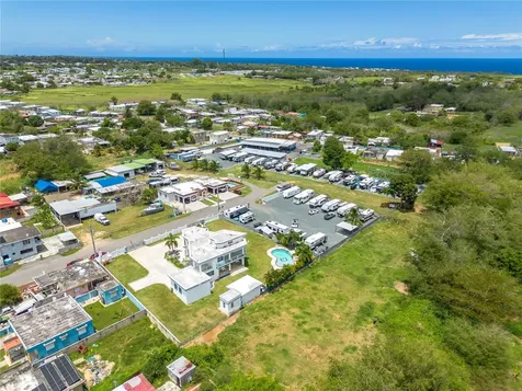1 Calle Isamar Isabela PR 00662