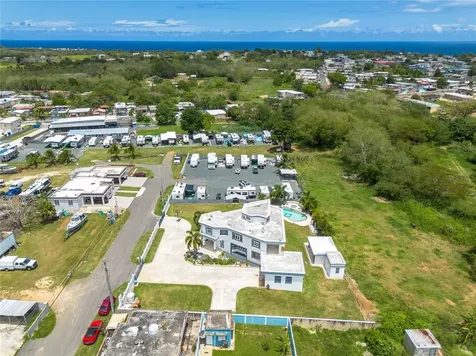 1 Calle Isamar Isabela PR 00662