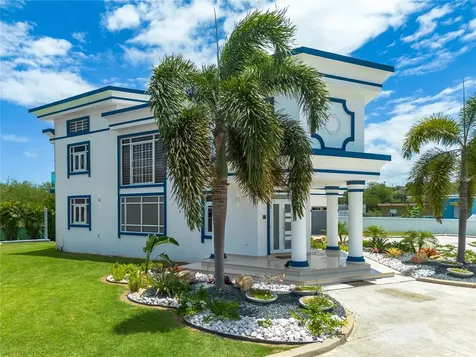 1 Calle Isamar Isabela PR 00662