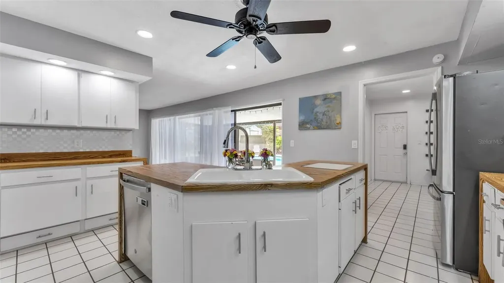 4904 Foxrun Lakeland FL 33813