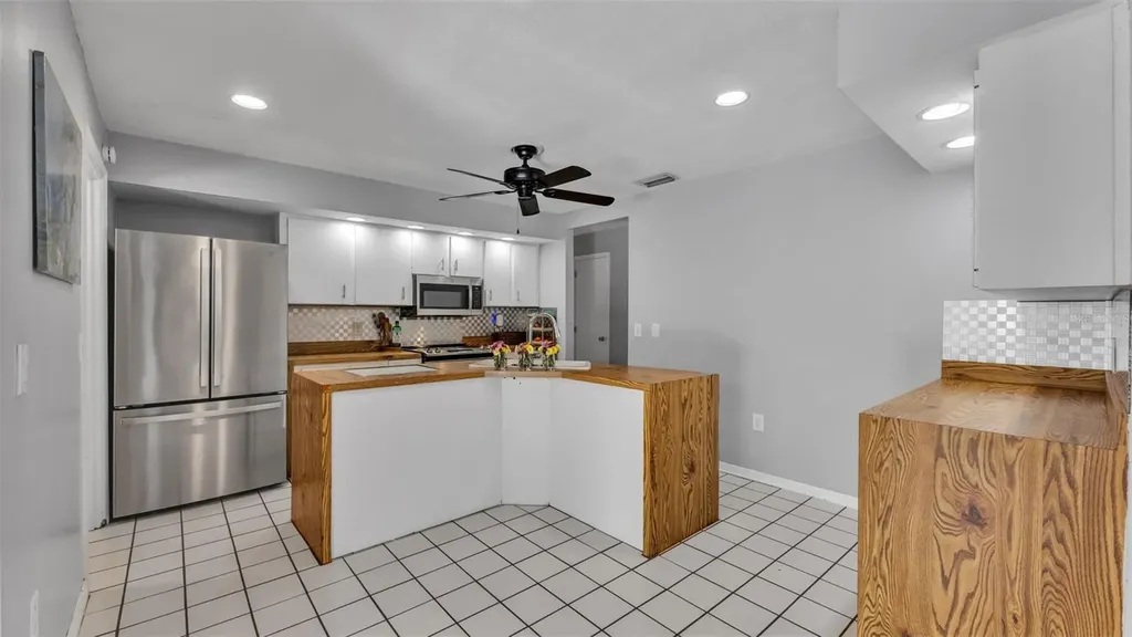 4904 Foxrun Lakeland FL 33813
