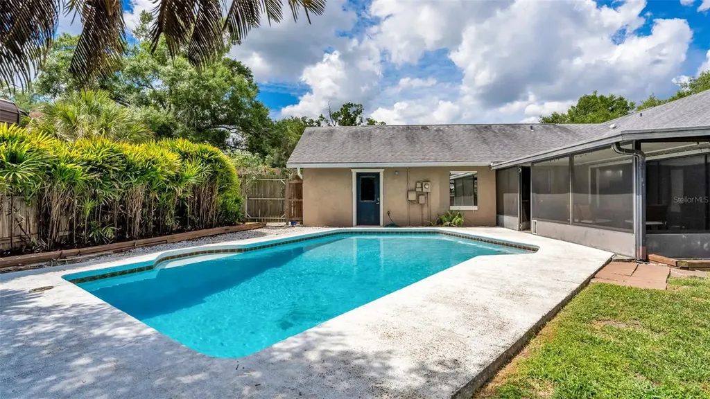 4904 Foxrun Lakeland FL 33813