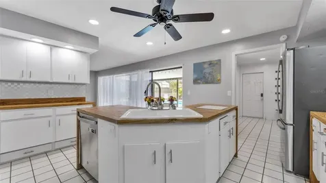 4904 Foxrun Lakeland FL 33813