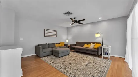 4904 Foxrun Lakeland FL 33813