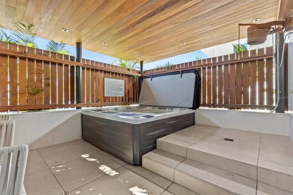 1020 Sunset Point Road Clearwater FL 33755