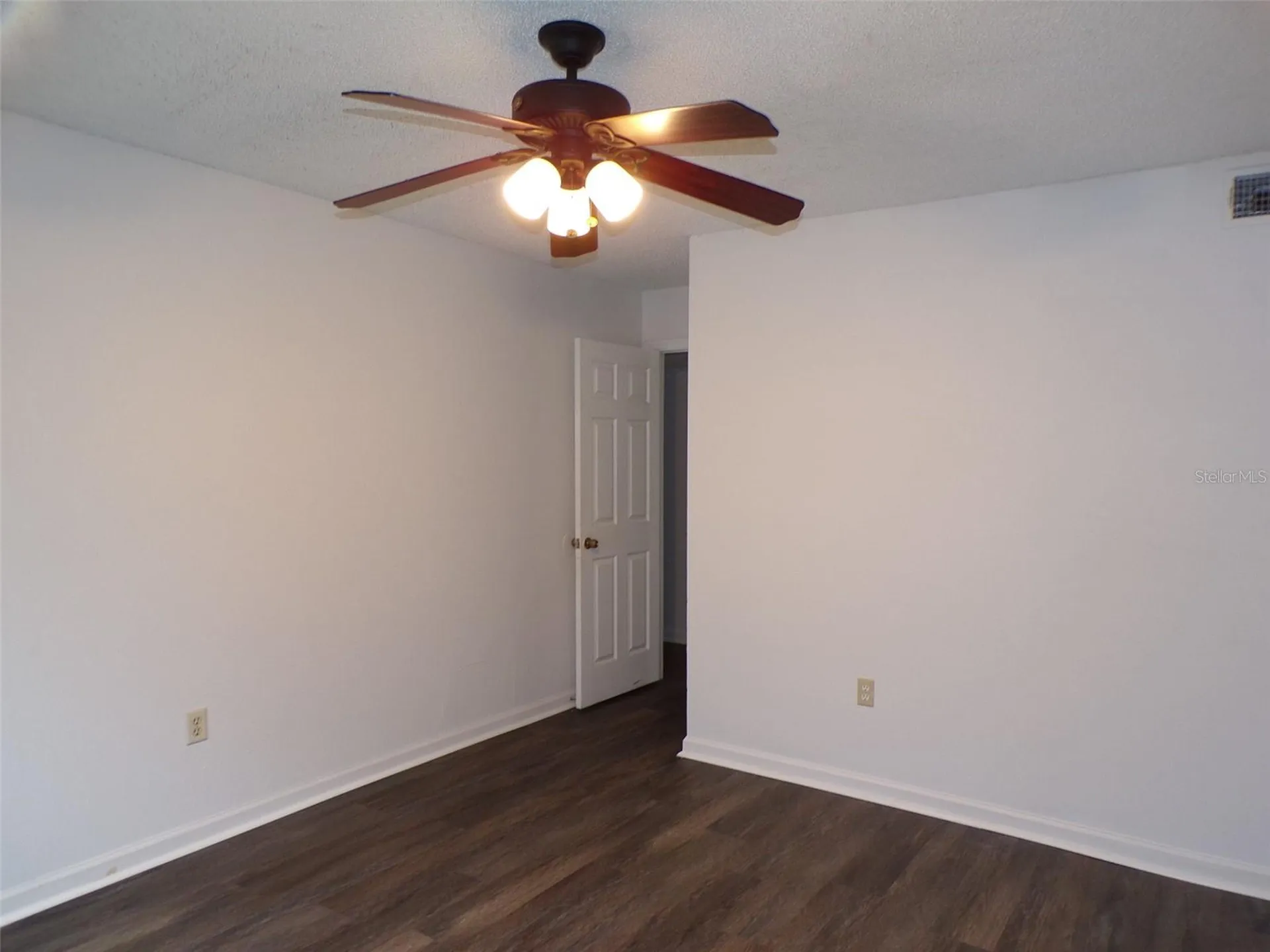 4409 S Semoran Boulevard Orlando FL 32822
