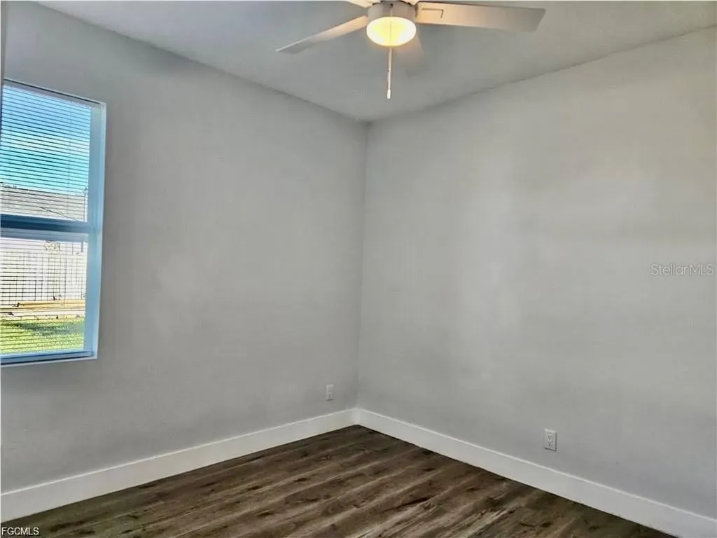 1425 NW 1st Street Cape Coral FL 33993