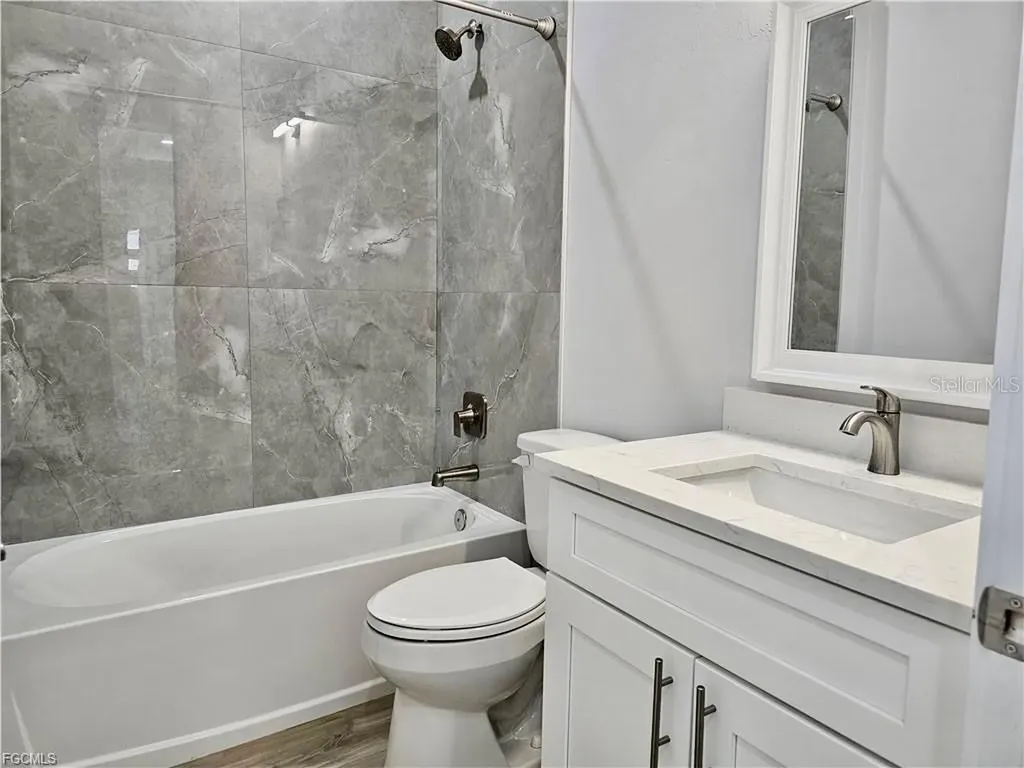 1425 NW 1st Street Cape Coral FL 33993