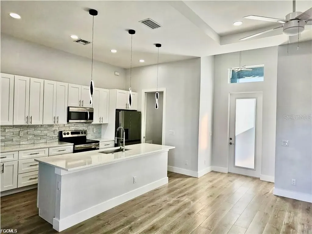 1425 NW 1st Street Cape Coral FL 33993