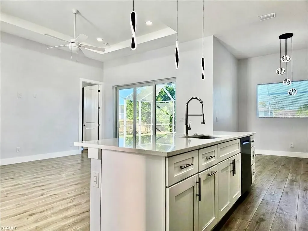 1425 NW 1st Street Cape Coral FL 33993