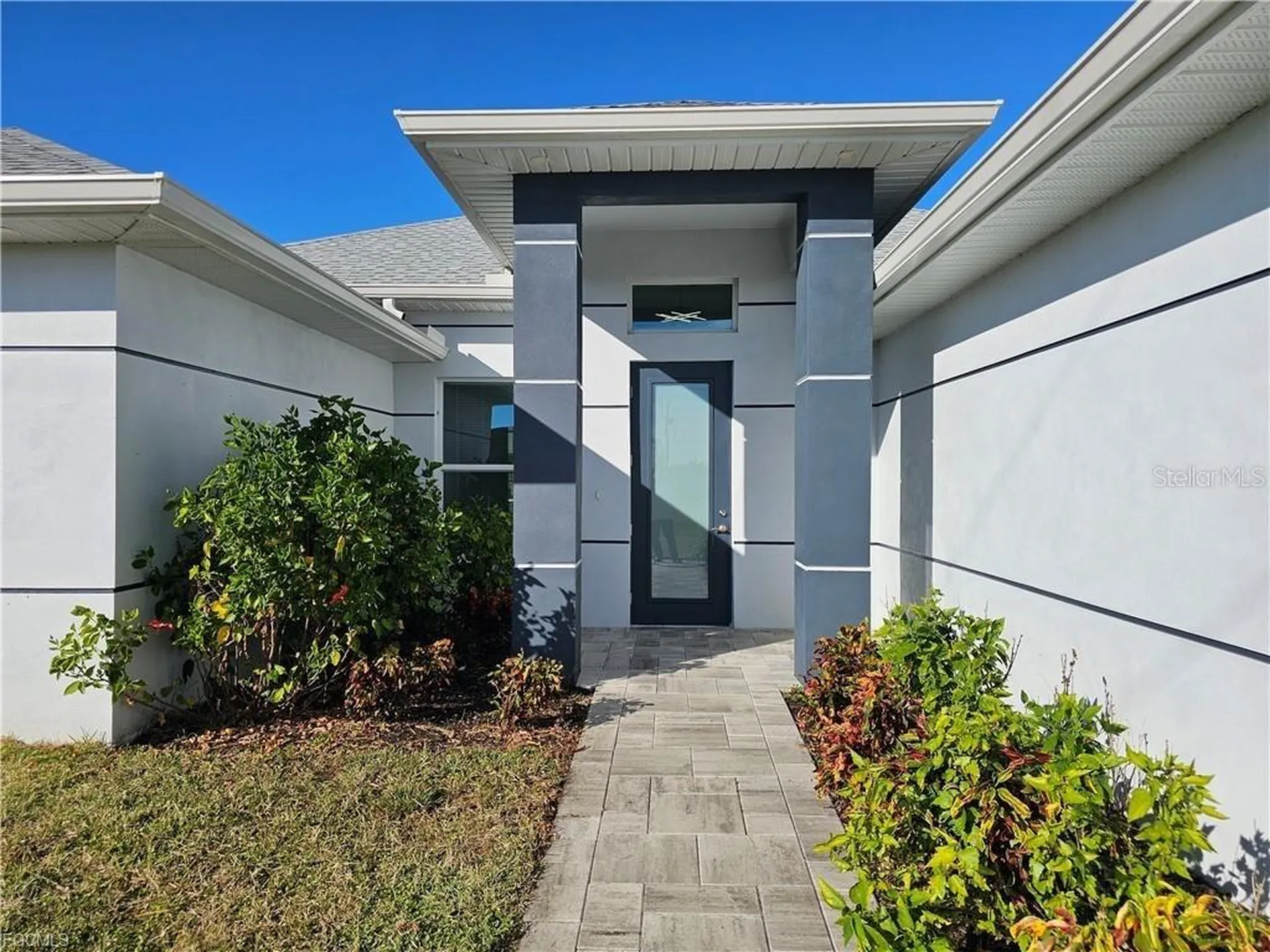 1425 NW 1st Street Cape Coral FL 33993