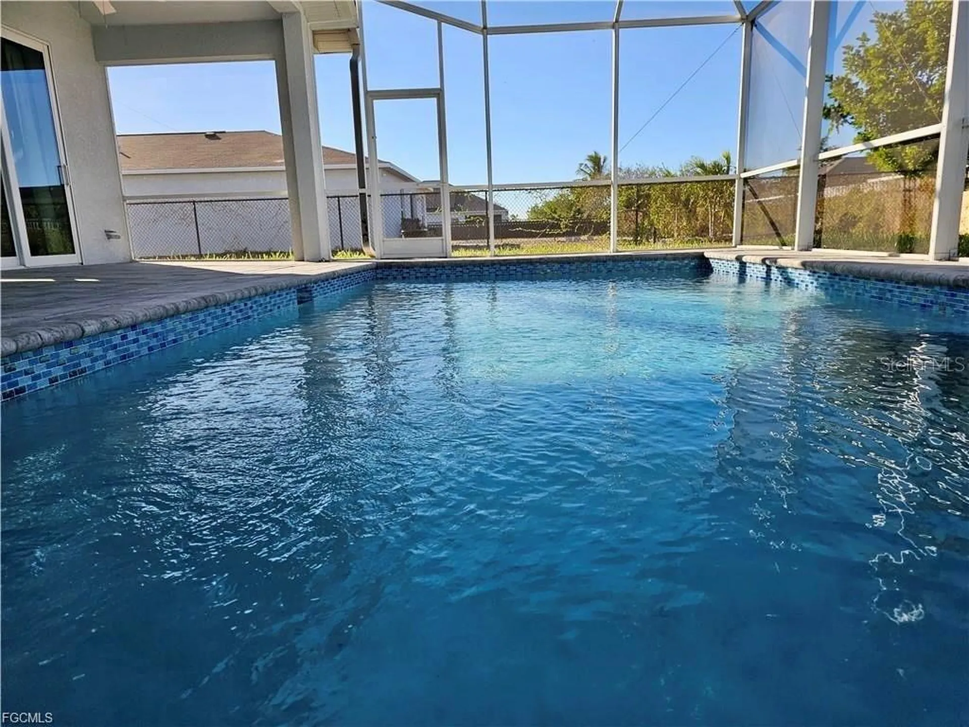 1425 NW 1st Street Cape Coral FL 33993