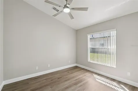 15932 Robin Hill Loop Clermont FL 34714