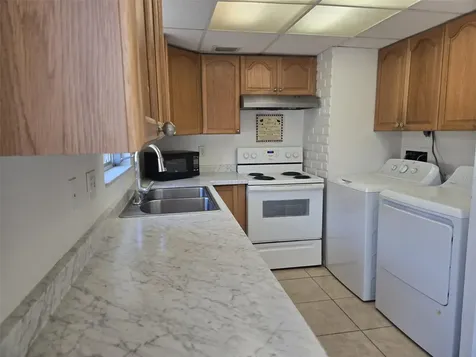 210 Amherst Avenue Sarasota FL 34232