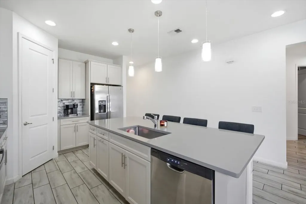 120 Summershore Drive Auburndale FL 33823