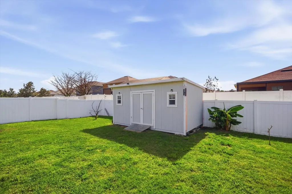 120 Summershore Drive Auburndale FL 33823