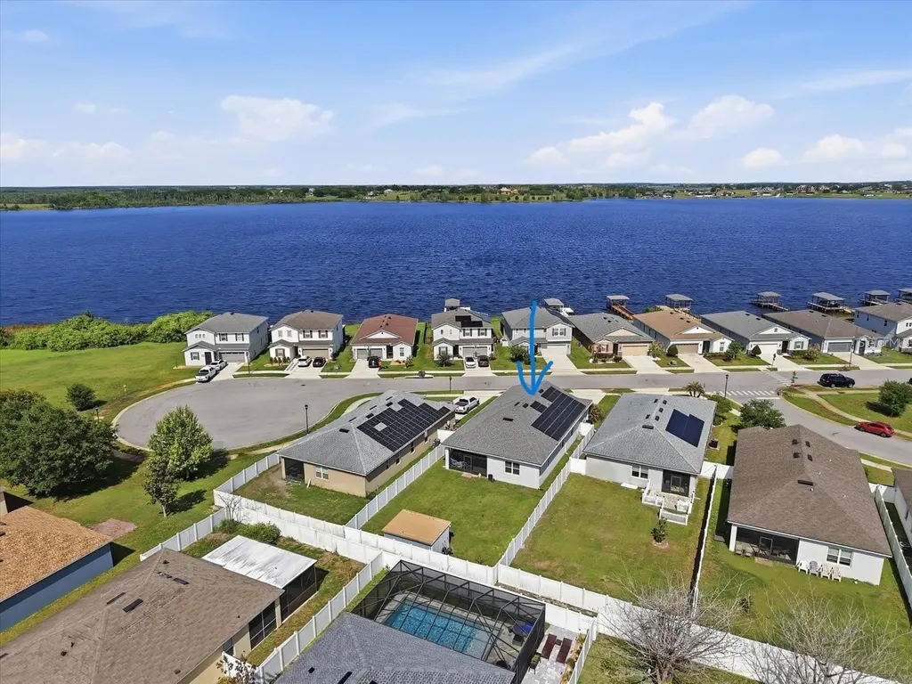 120 Summershore Drive Auburndale FL 33823