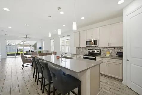 120 Summershore Drive Auburndale FL 33823