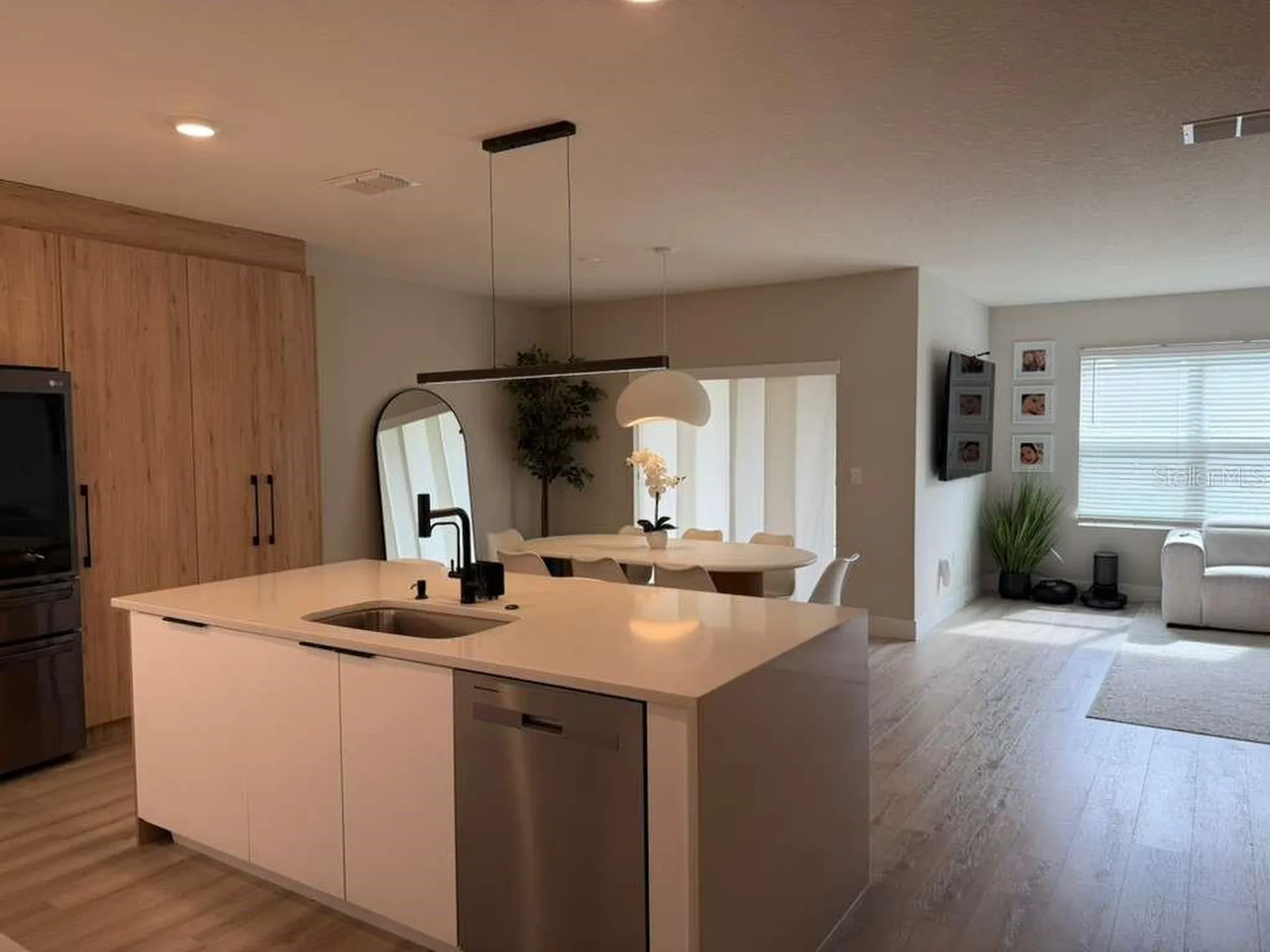 33412 Country House Drive Sorrento FL 32776
