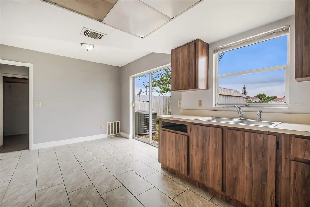 807 Aspenwood Circle Kissimmee FL 34743