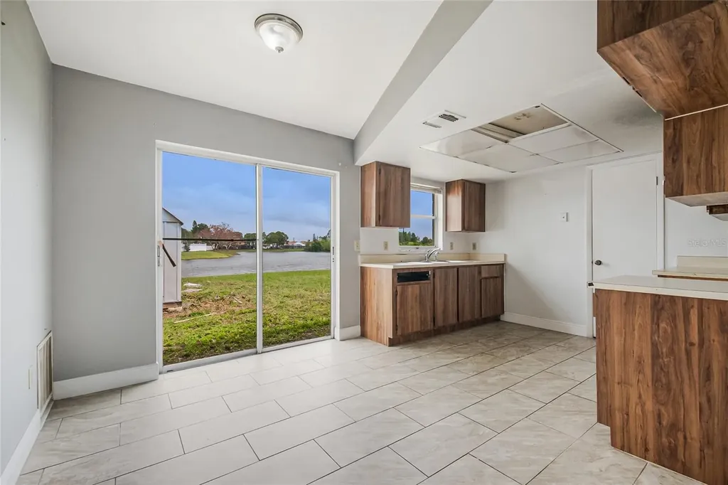 807 Aspenwood Circle Kissimmee FL 34743